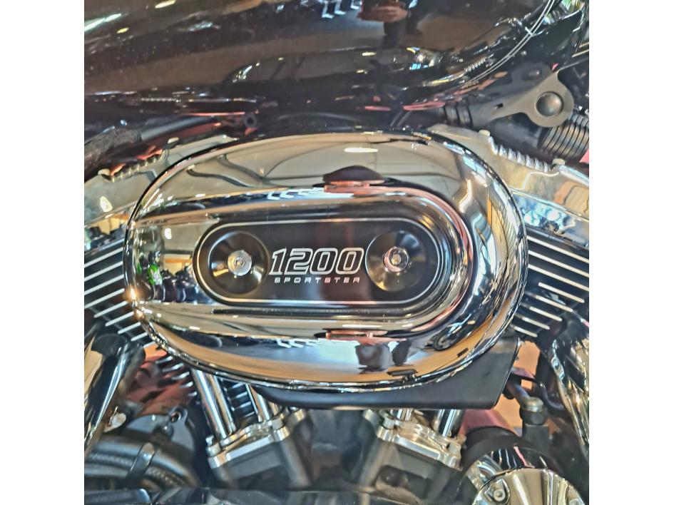 HARLEY-DAVIDSON SPORTSTER SUPERLOW 1200