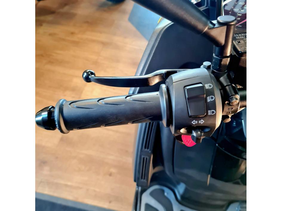 PEUGEOT METROPOLIS 400 GT