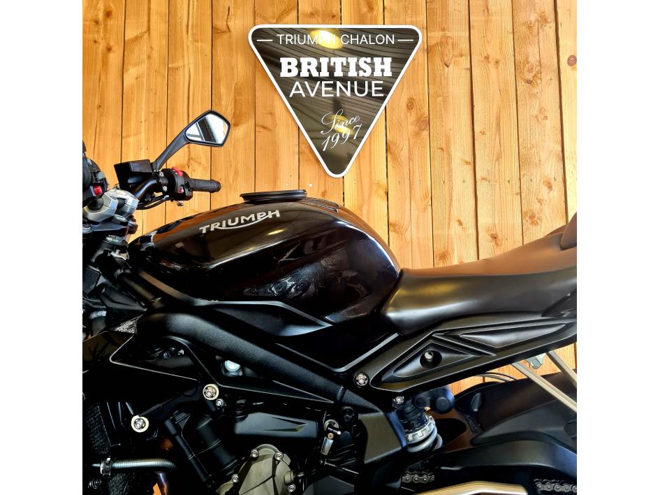 TRIUMPH STREET TRIPLE 765 S 