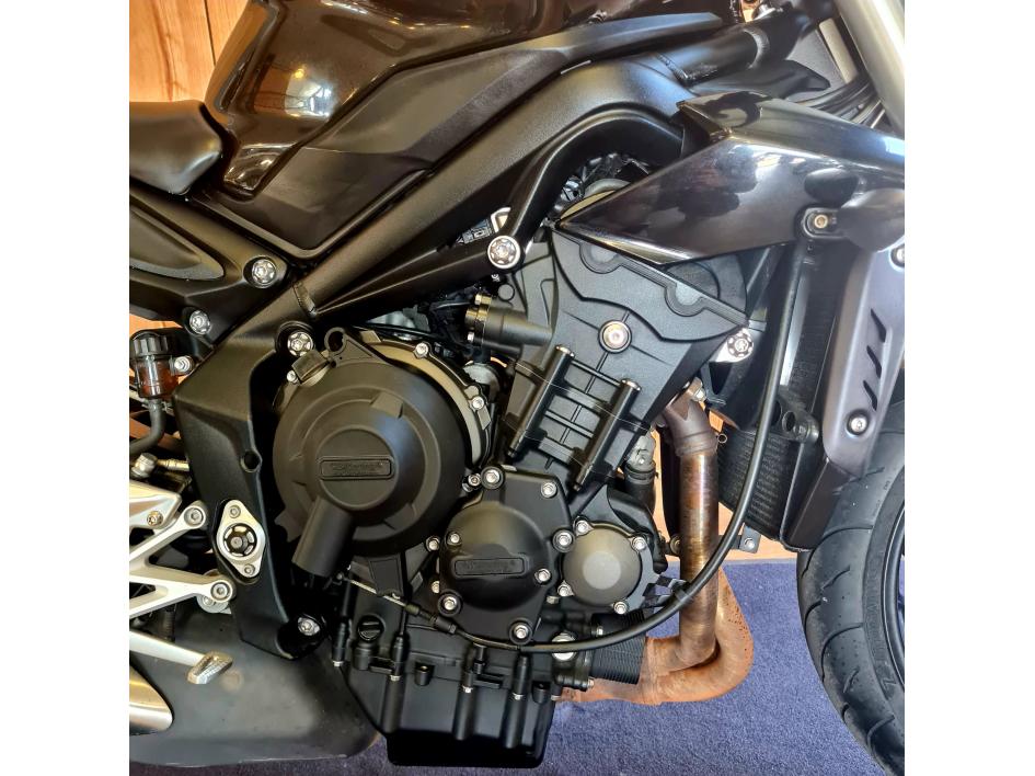 TRIUMPH STREET TRIPLE 765 S 