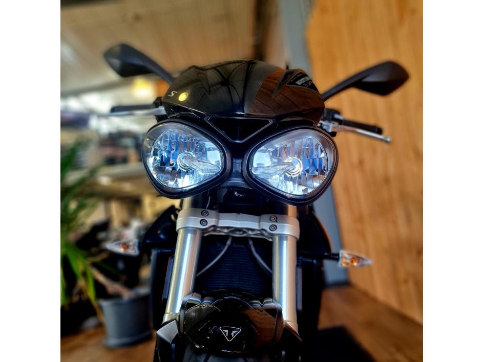 TRIUMPH STREET TRIPLE 765 S 