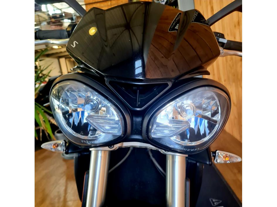 TRIUMPH STREET TRIPLE 765 S 
