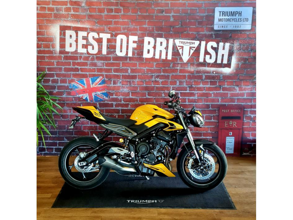 TRIUMPH STREET TRIPLE 765 RS
