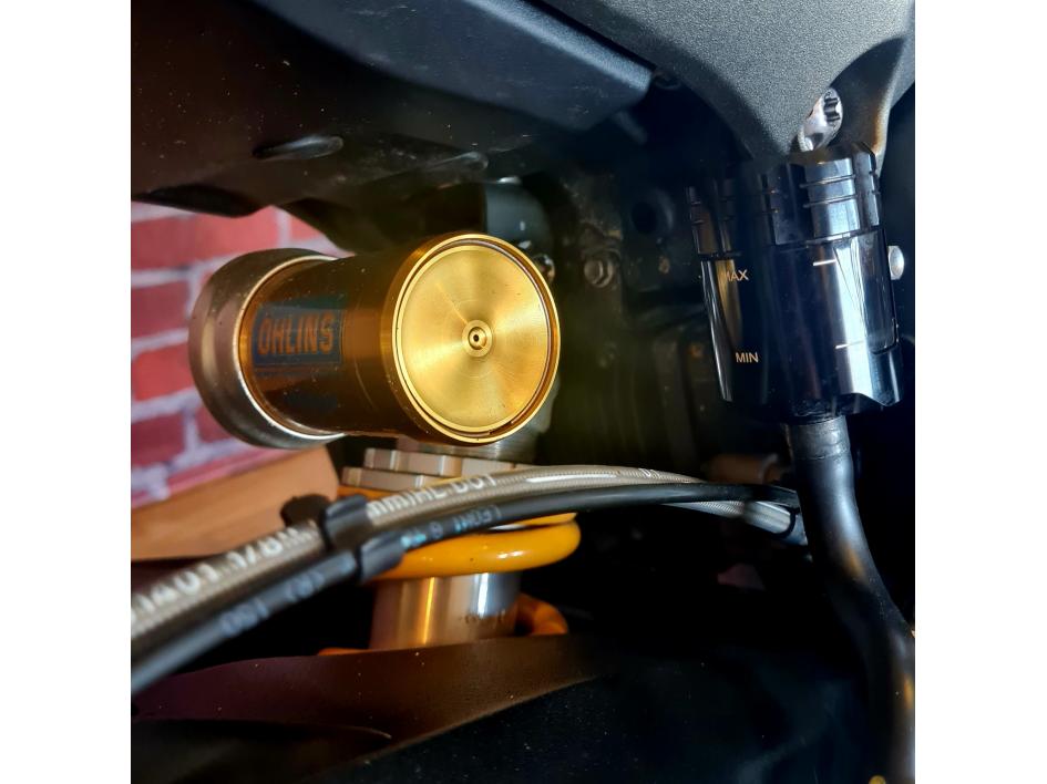 TRIUMPH STREET TRIPLE 765 RS