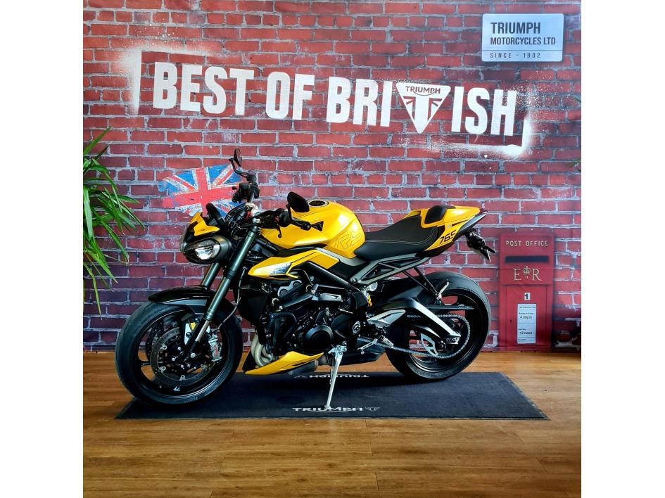 TRIUMPH STREET TRIPLE 765 RS