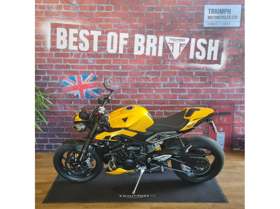 TRIUMPH STREET TRIPLE 765 RS