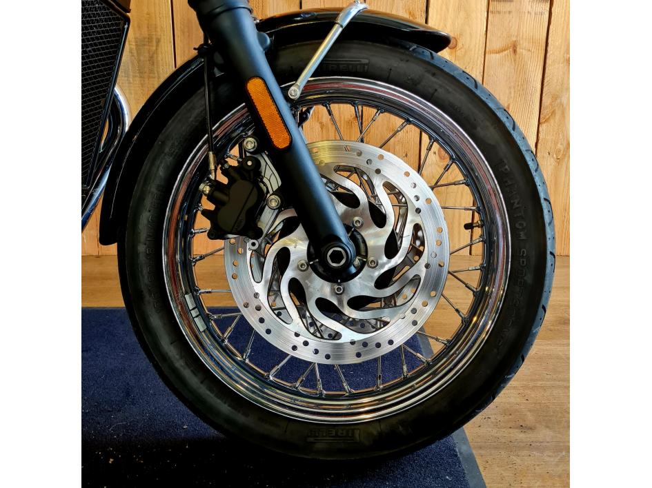 TRIUMPH BONNEVILLE T120