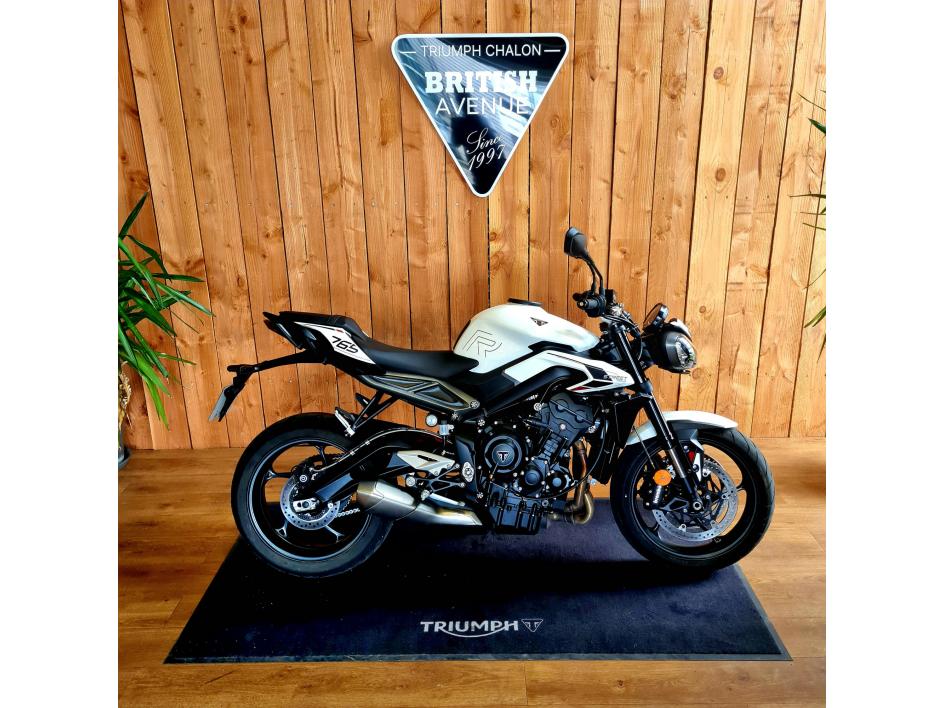 TRIUMPH STREET TRIPLE 765 R