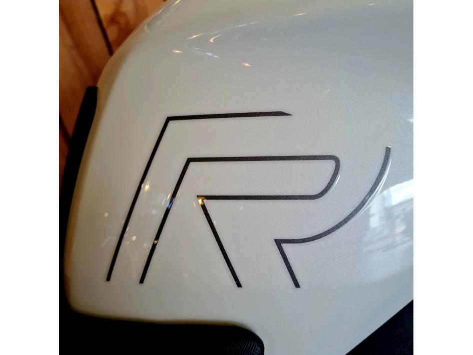 TRIUMPH STREET TRIPLE 765 R