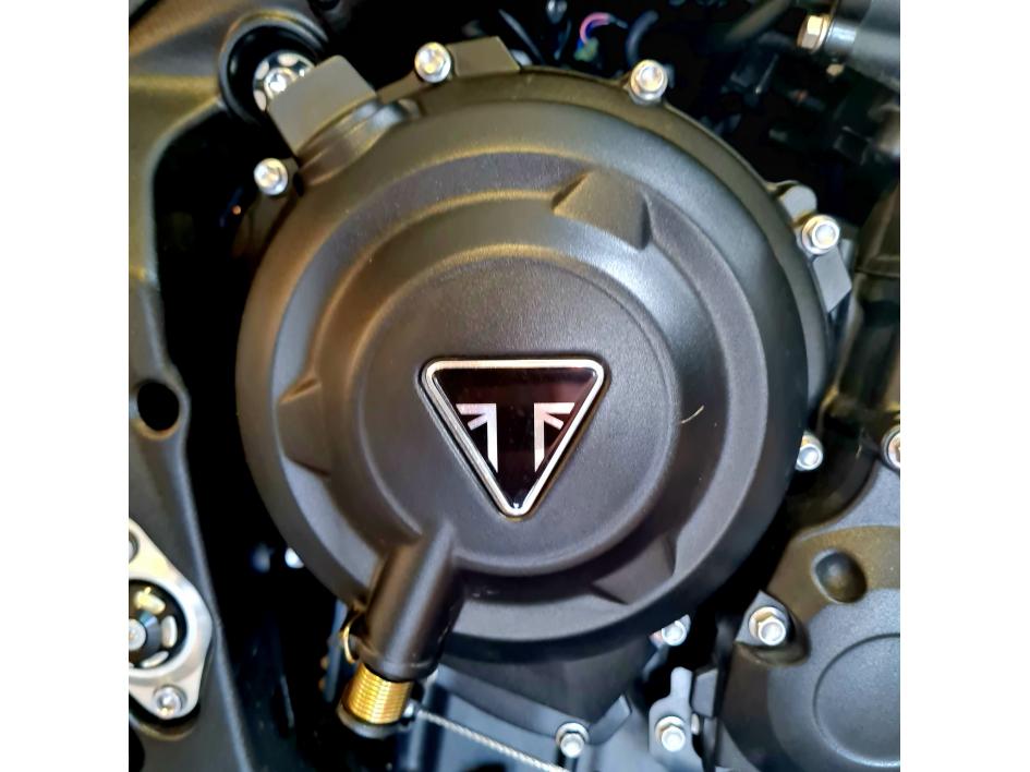 TRIUMPH STREET TRIPLE 765 R