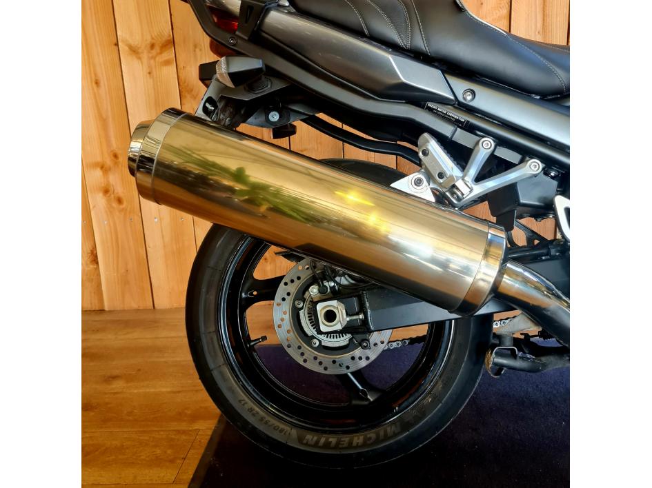 SUZUKI GSX 1250 FA