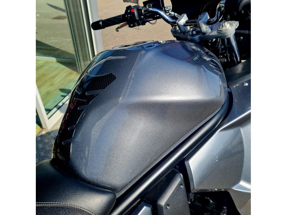 SUZUKI GSX 1250 FA