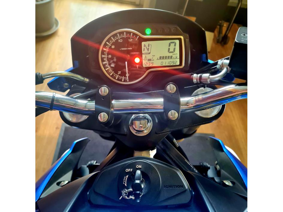 SUZUKI GSX-S 750
