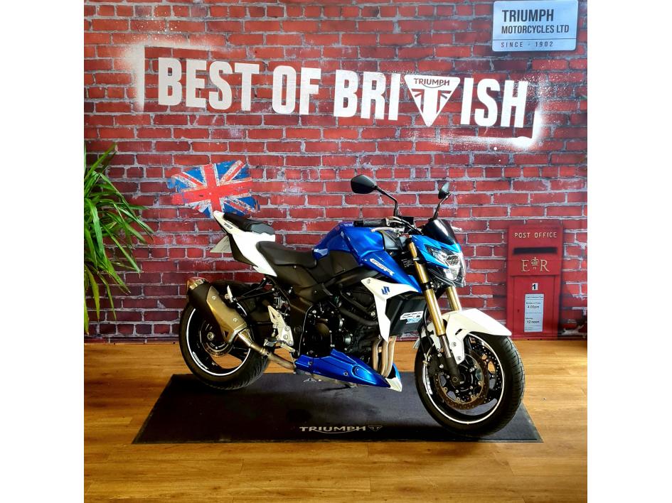 SUZUKI GSX-S 750