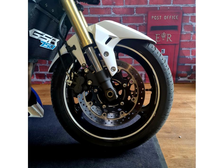 SUZUKI GSX-S 750