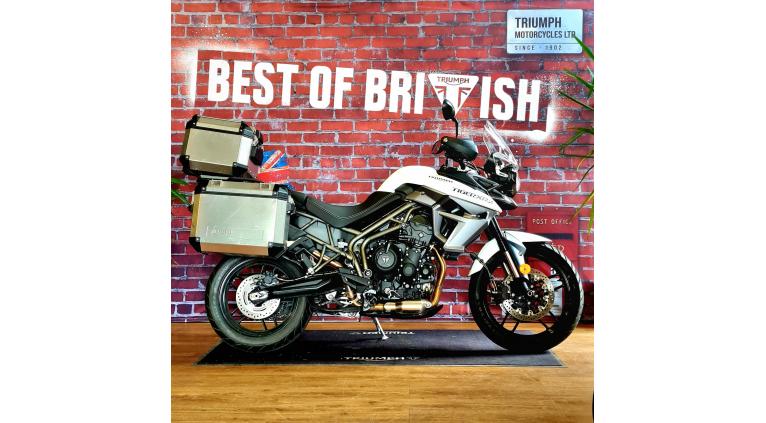 TRIUMPH TIGER 800 XRX