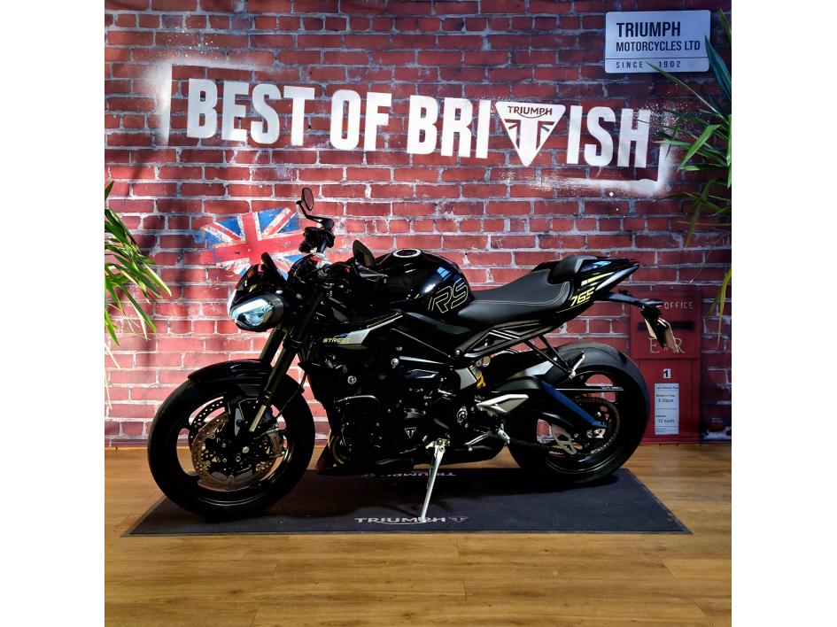 TRIUMPH STREET TRIPLE 765 RS