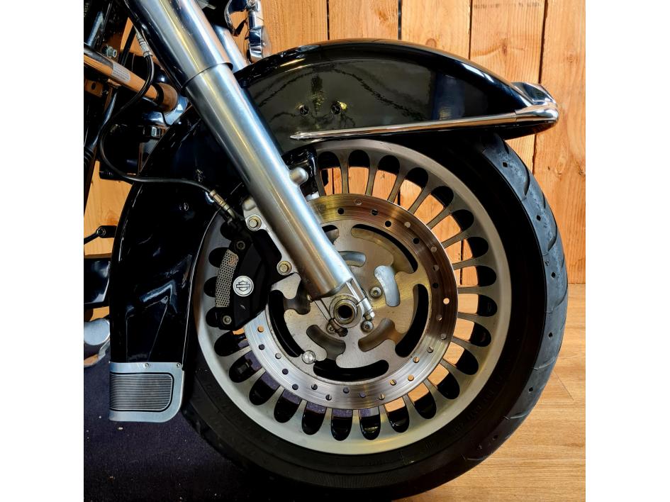 HARLEY-DAVIDSON TOURING ELECTRA GLIDE 1584