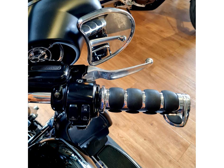 HARLEY-DAVIDSON TOURING ELECTRA GLIDE 1584