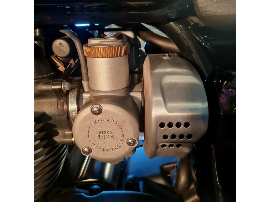 TRIUMPH BONNEVILLE T120