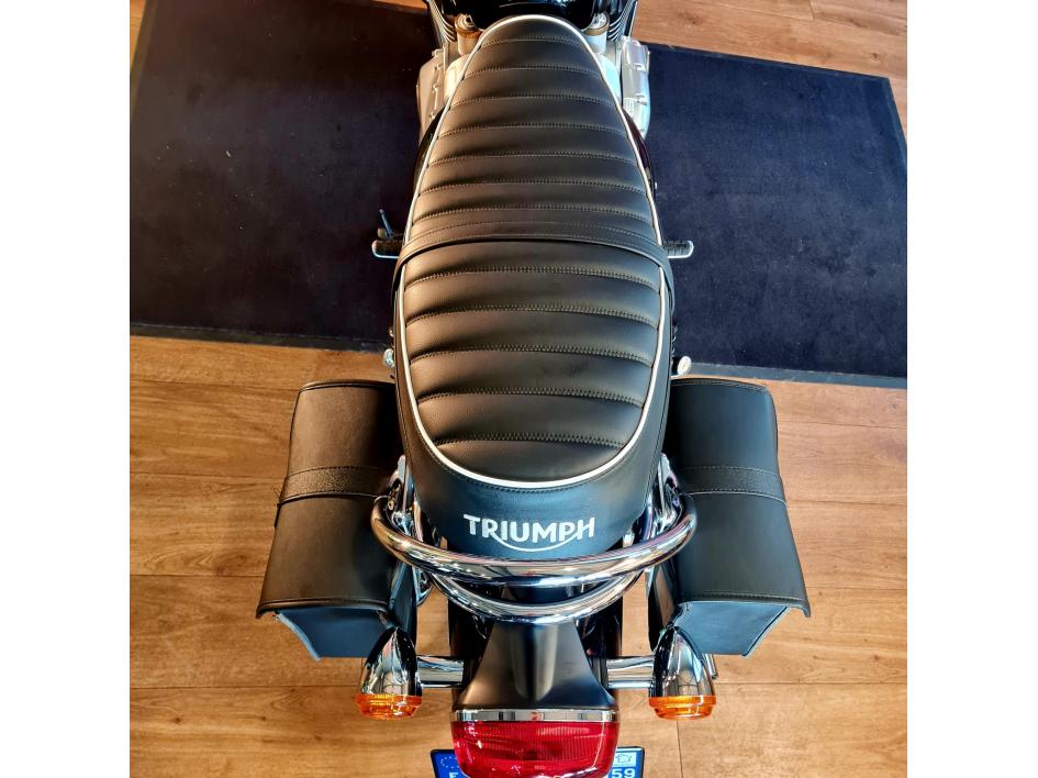 TRIUMPH BONNEVILLE T120