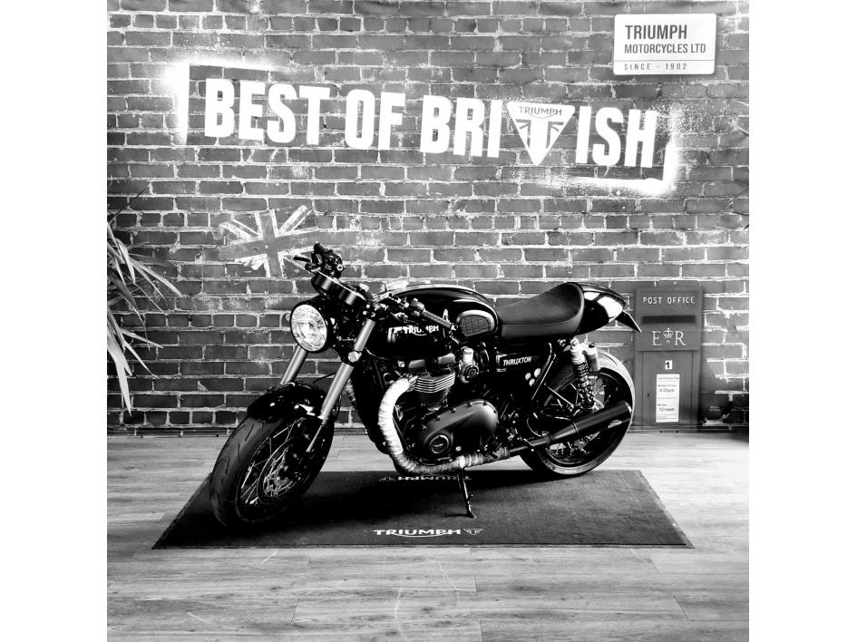 TRIUMPH THRUXTON 1200 RS