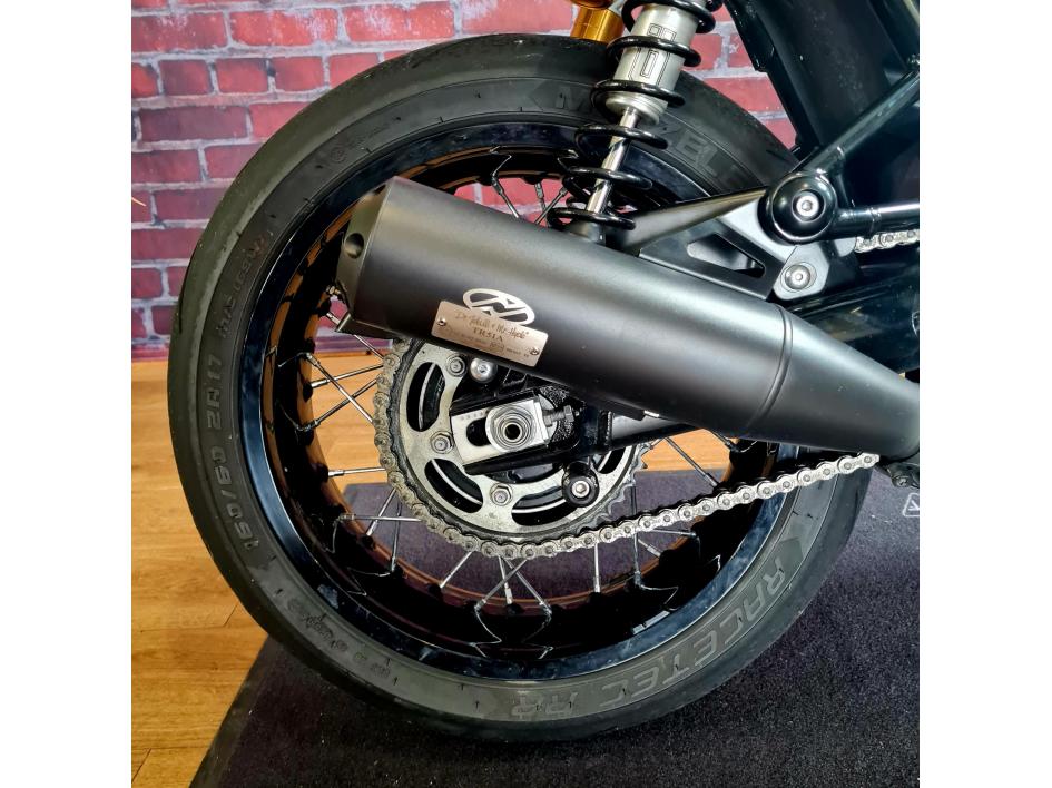 TRIUMPH THRUXTON 1200 RS