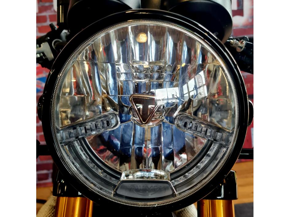 TRIUMPH THRUXTON 1200 RS