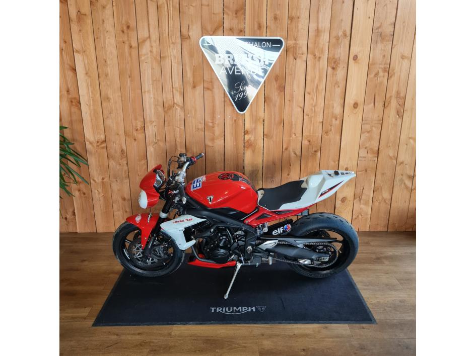 TRIUMPH STREET TRIPLE 675 R (RSV)