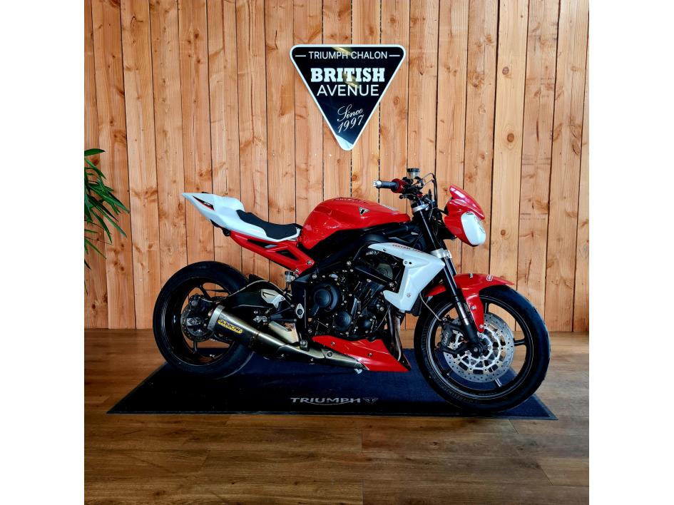 TRIUMPH STREET TRIPLE 675 R (RSV)