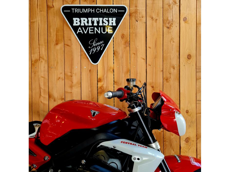 TRIUMPH STREET TRIPLE 675 R (RSV)