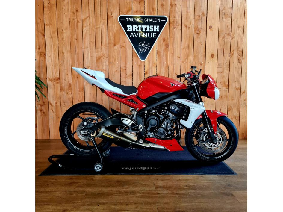 TRIUMPH STREET TRIPLE 675 R (RSV)
